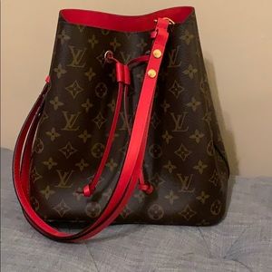 Louis Vuitton NeoNoe bag